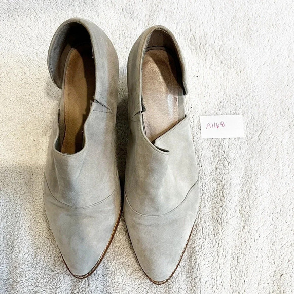 Shellys London Gray Suede Bootie Women 10 Ankle Boots Cut-Out Heeled Pointed Toe - Picture 11 of 11